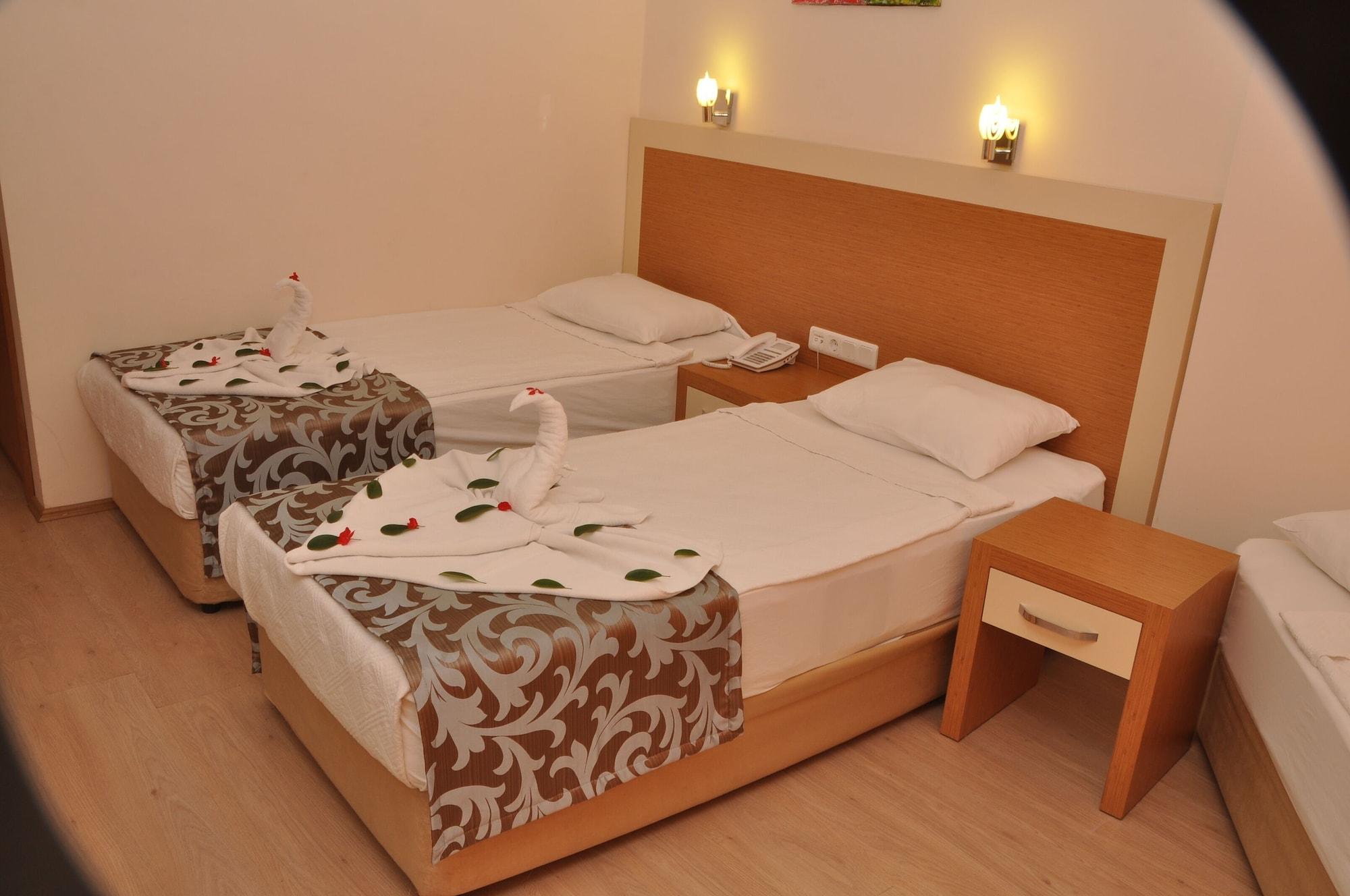 Grand Ati̇Lla Hotel Алания Экстерьер фото